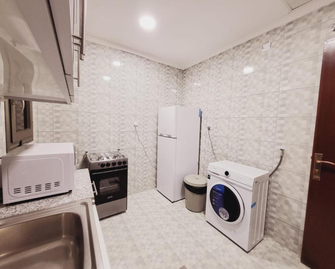 De Iris Regency Fahaheel Apartment Kuwait City Luaran gambar